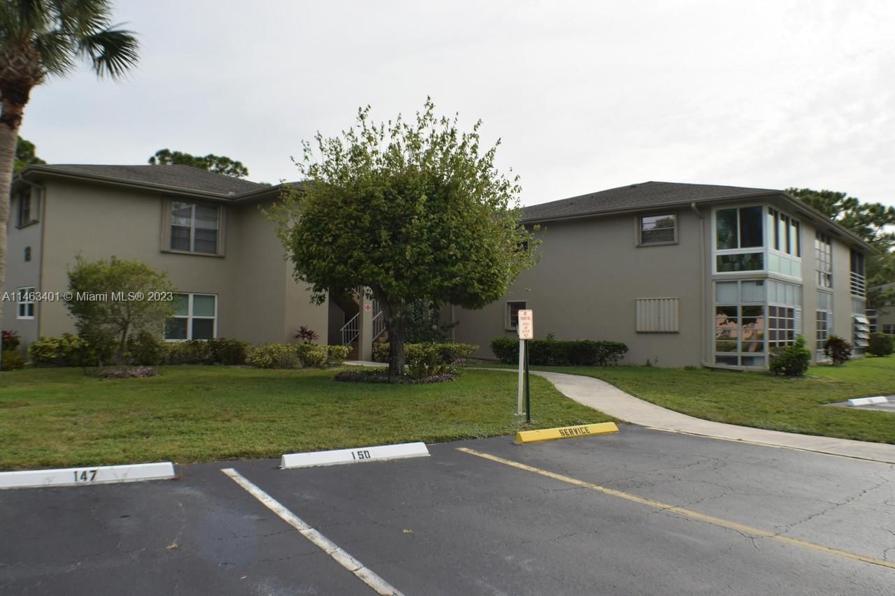 Real estate property located at 18 Lake Vista Trl #204, St Lucie County, VISTA ST LUCIE BUILDINGS, Port St. Lucie, FL