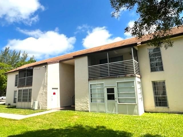 Real estate property located at 402 Laurel Dr #203, Broward, LAURELS AT MARGATE CONDO, Margate, FL