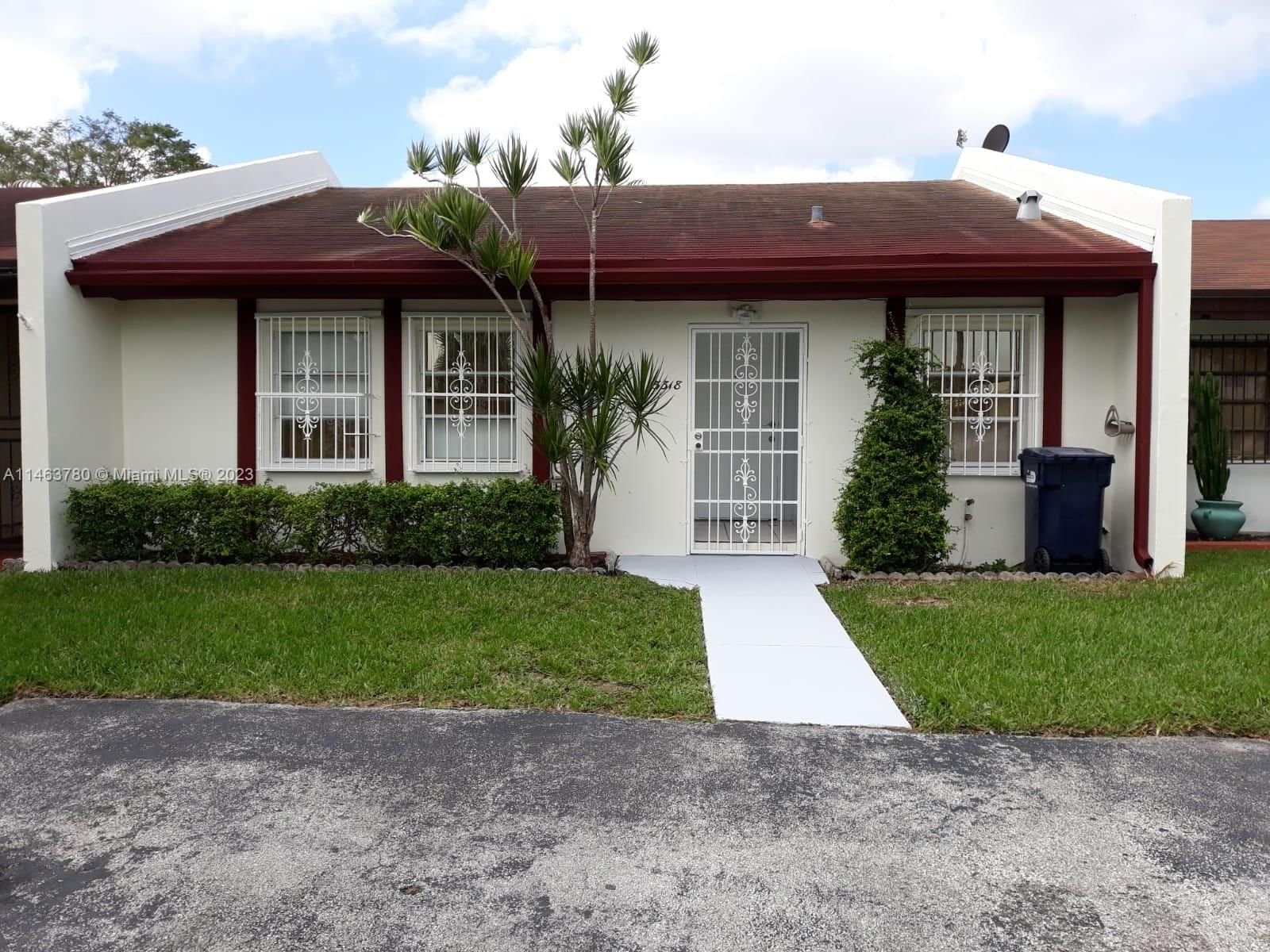 Real estate property located at 5318 141st Ave, Miami-Dade County, BENT TREE SOUTH, Miami, FL