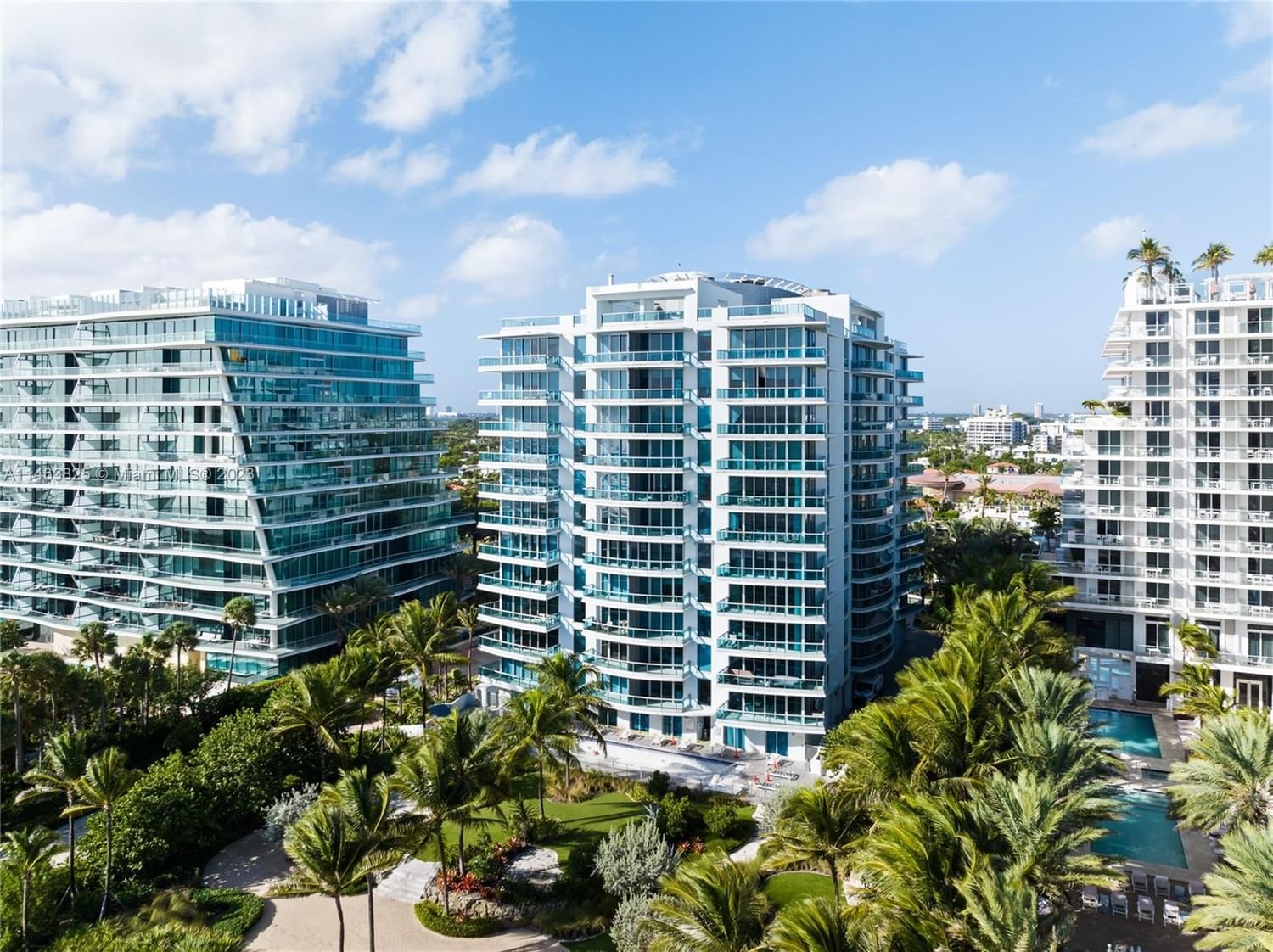 Real estate property located at 9401 Collins Ave #905, Miami-Dade County, Surfside, FL