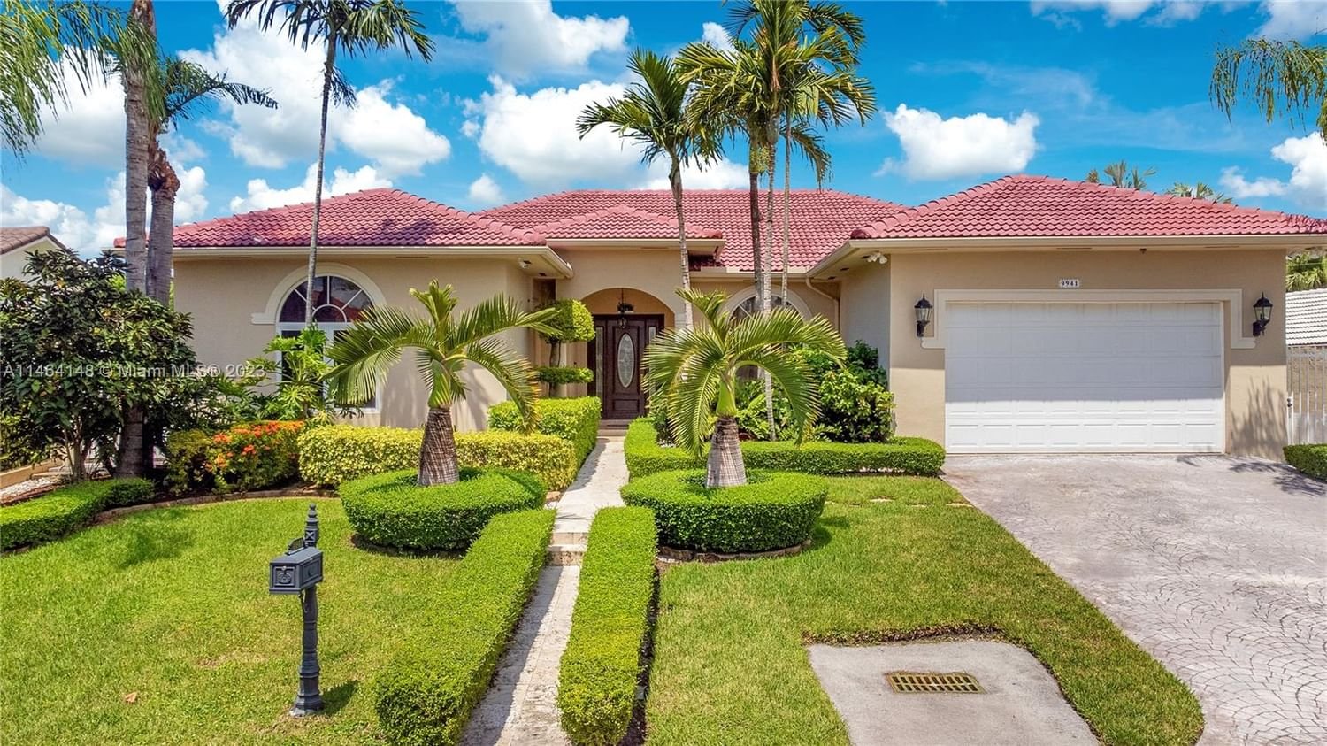 Real estate property located at 9941 27th Ter, Miami-Dade County, VANDERBILT PARK AMD PL, Doral, FL