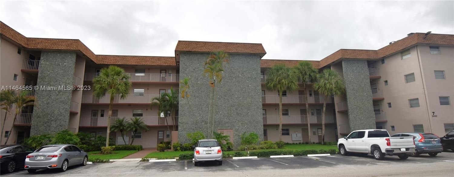 Real estate property located at 2430 81st Ave #207, Broward County, Davie, FL