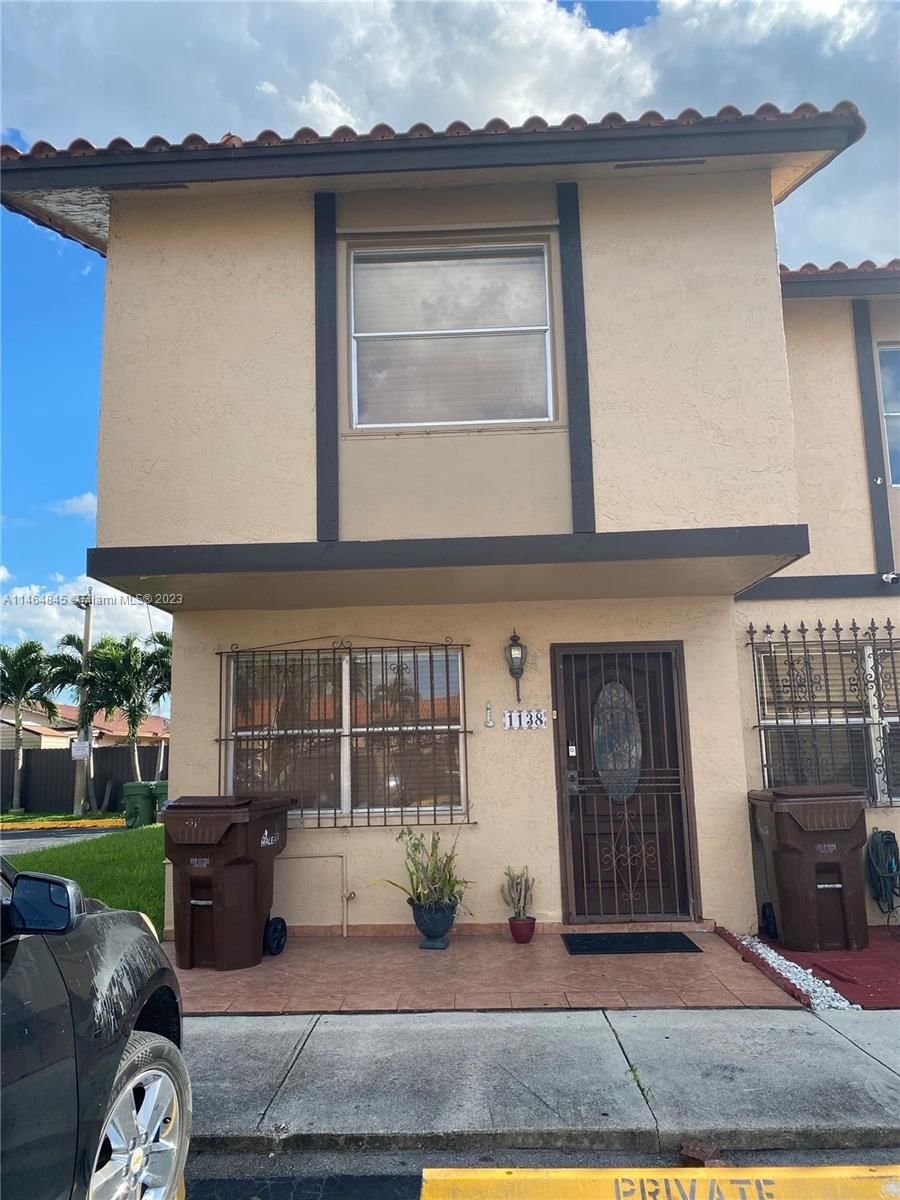Real estate property located at 1138 41st St #82, Miami-Dade County, OASIS EN MANGO HILL CONDO, Hialeah, FL