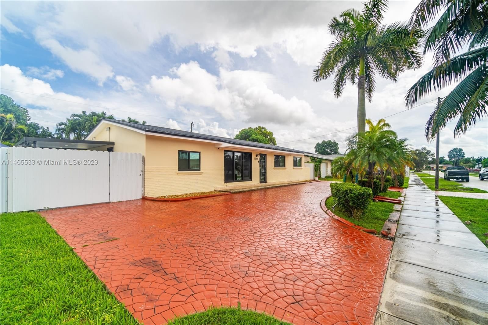 Real estate property located at 16945 119th Pl, Miami-Dade County, SO MIAMI HEIGHTS MANOR, Miami, FL