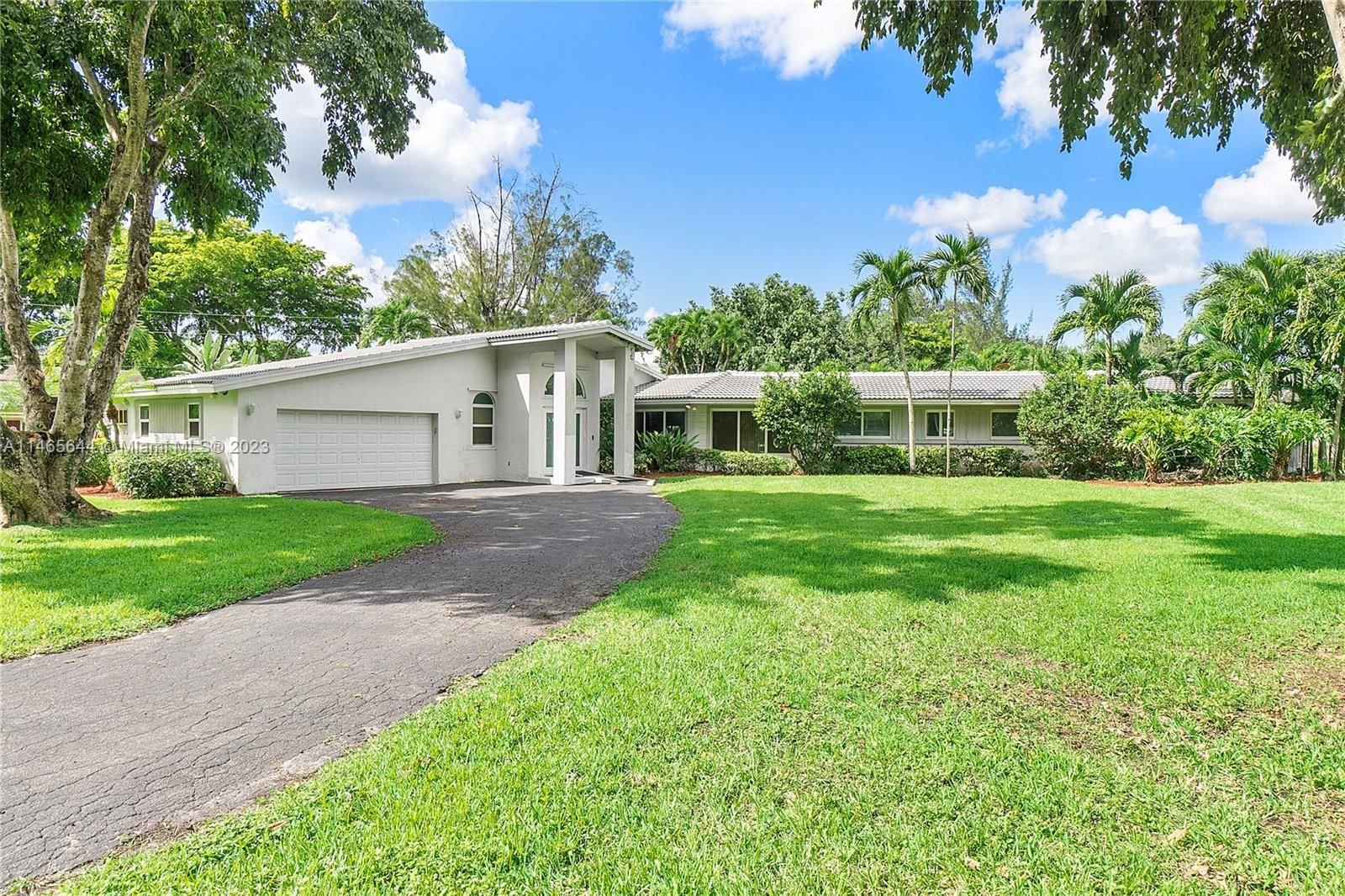 Real estate property located at 9501 44th Pl, Broward County, CORAL SPRINGS HILLS, Coral Springs, FL