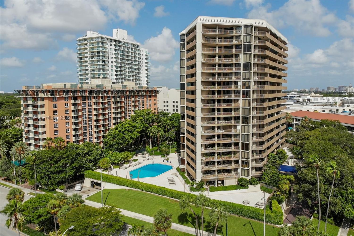 Real estate property located at 2901 Bayshore Dr #7C, Miami-Dade County, YACHT HARBOUR CONDO, Miami, FL