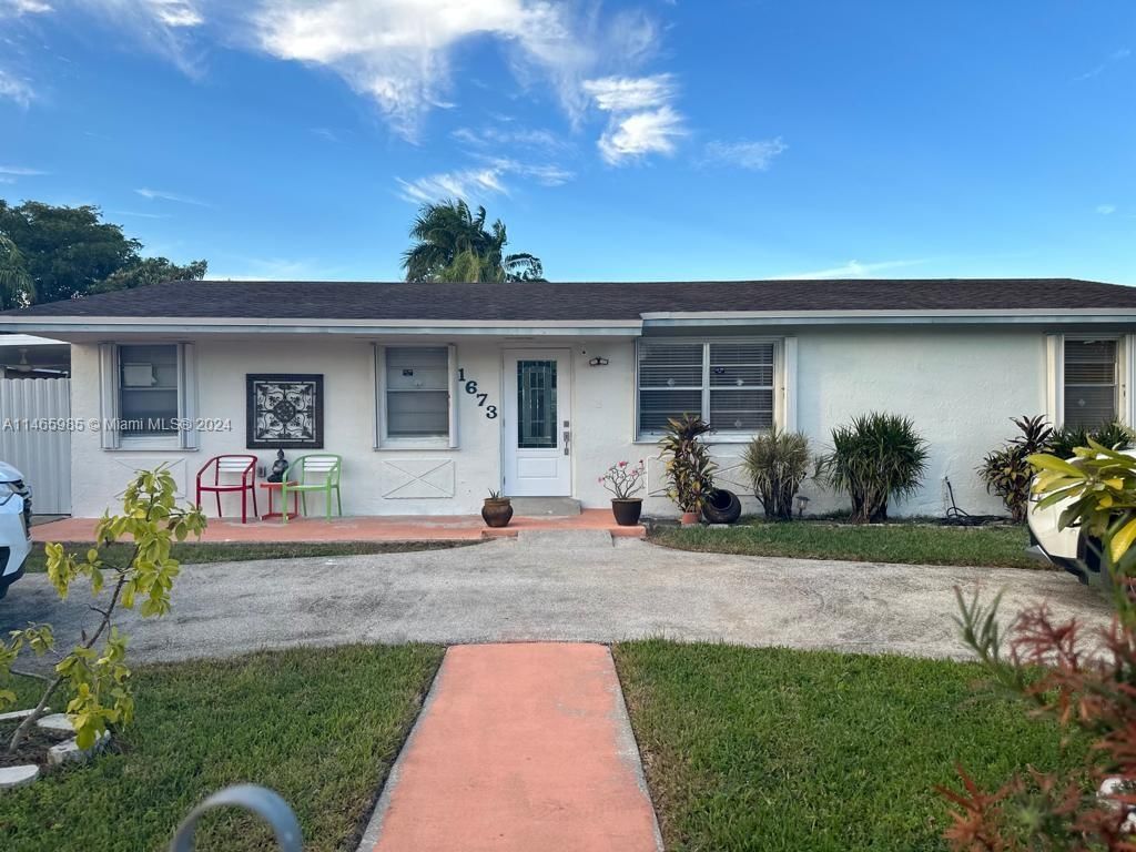 Real estate property located at 1673 7th St, Miami-Dade County, AVOCADO VILLAS, Homestead, FL