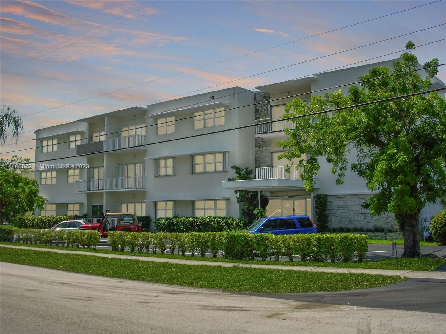 Real estate property located at 1330 105 ST #203, Miami-Dade County, Brynwood, Miami Shores, FL