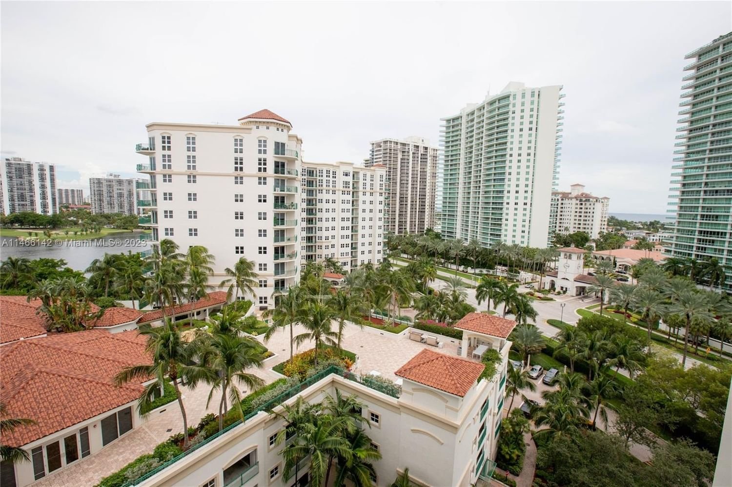 Real estate property located at 19900 Country Club Dr #1116, Miami-Dade County, TURNBERRY VILLAGE SO TOWE, Aventura, FL