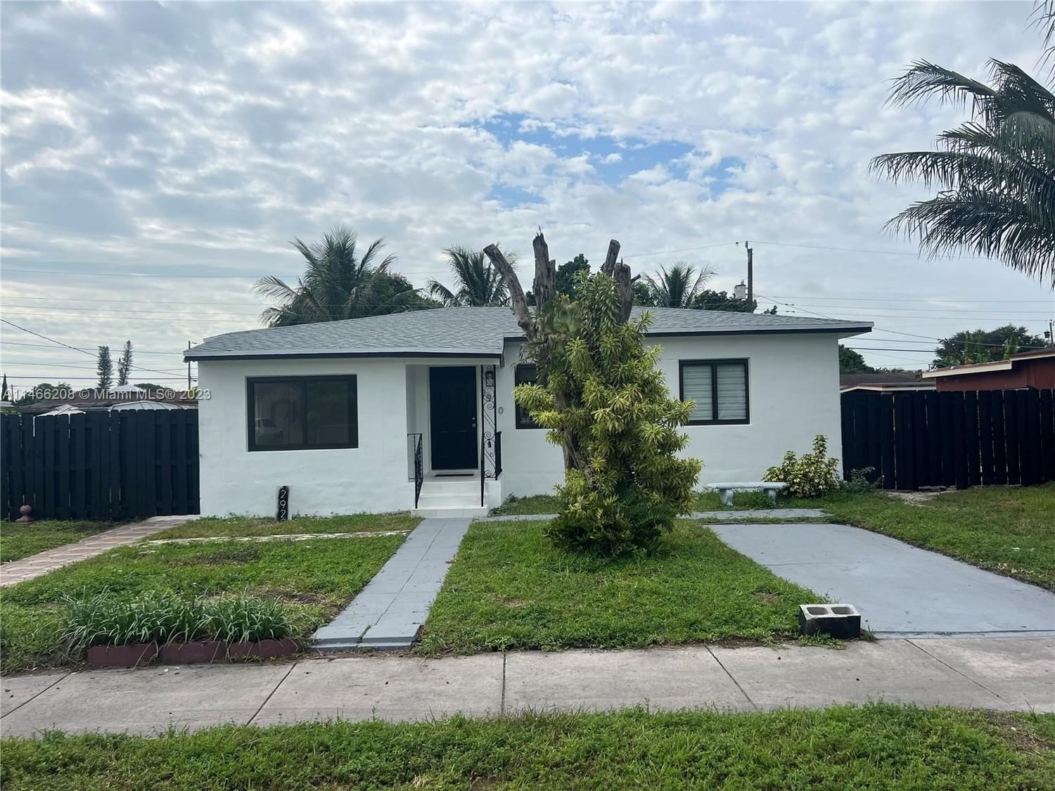 Real estate property located at 2920 157th St, Miami-Dade County, PINE TREE PARK 1ST ADDN, Miami Gardens, FL