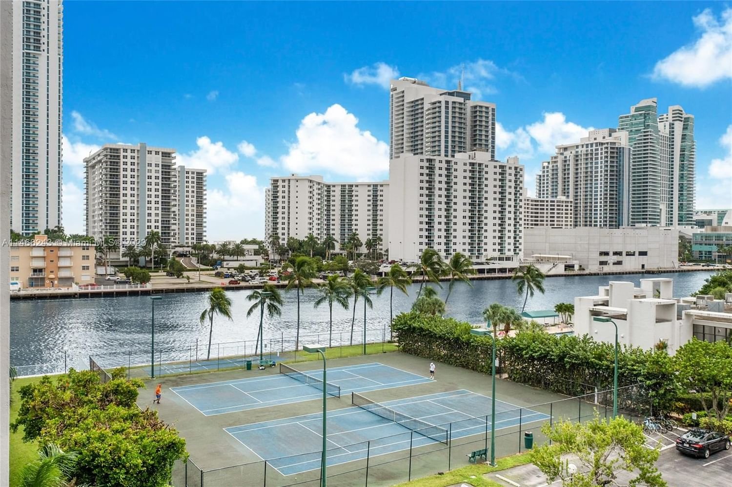 Real estate property located at 1000 Parkview Dr #612, Broward County, Hallandale Beach, FL