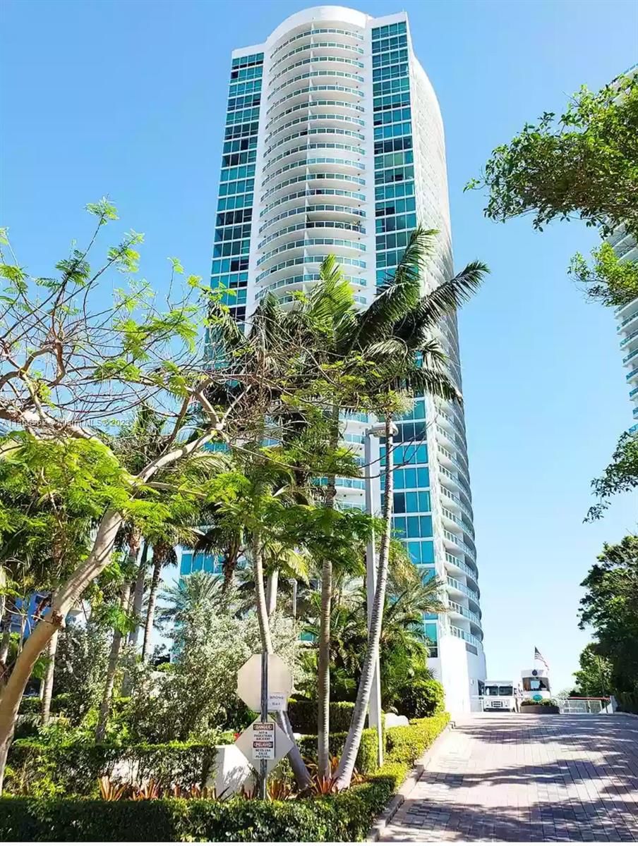 Real estate property located at 2101 Brickell Ave #1102, Miami-Dade County, SKYLINE ON BRICKELL CONDO, Miami, FL