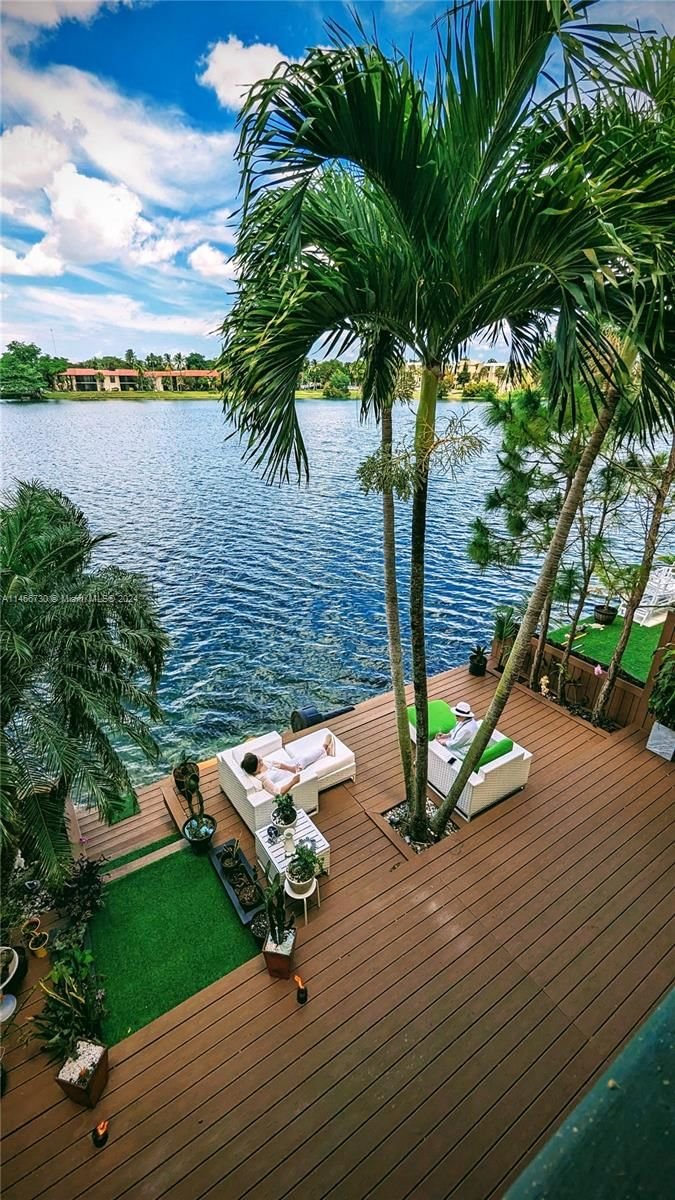Real estate property located at 747 195th St, Miami-Dade County, PORTOFINO, Miami, FL