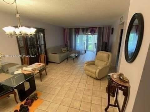 Real estate property located at 3800 Hillcrest Dr #210, Broward County, HILLCREST EAST NO 25 COND, Hollywood, FL