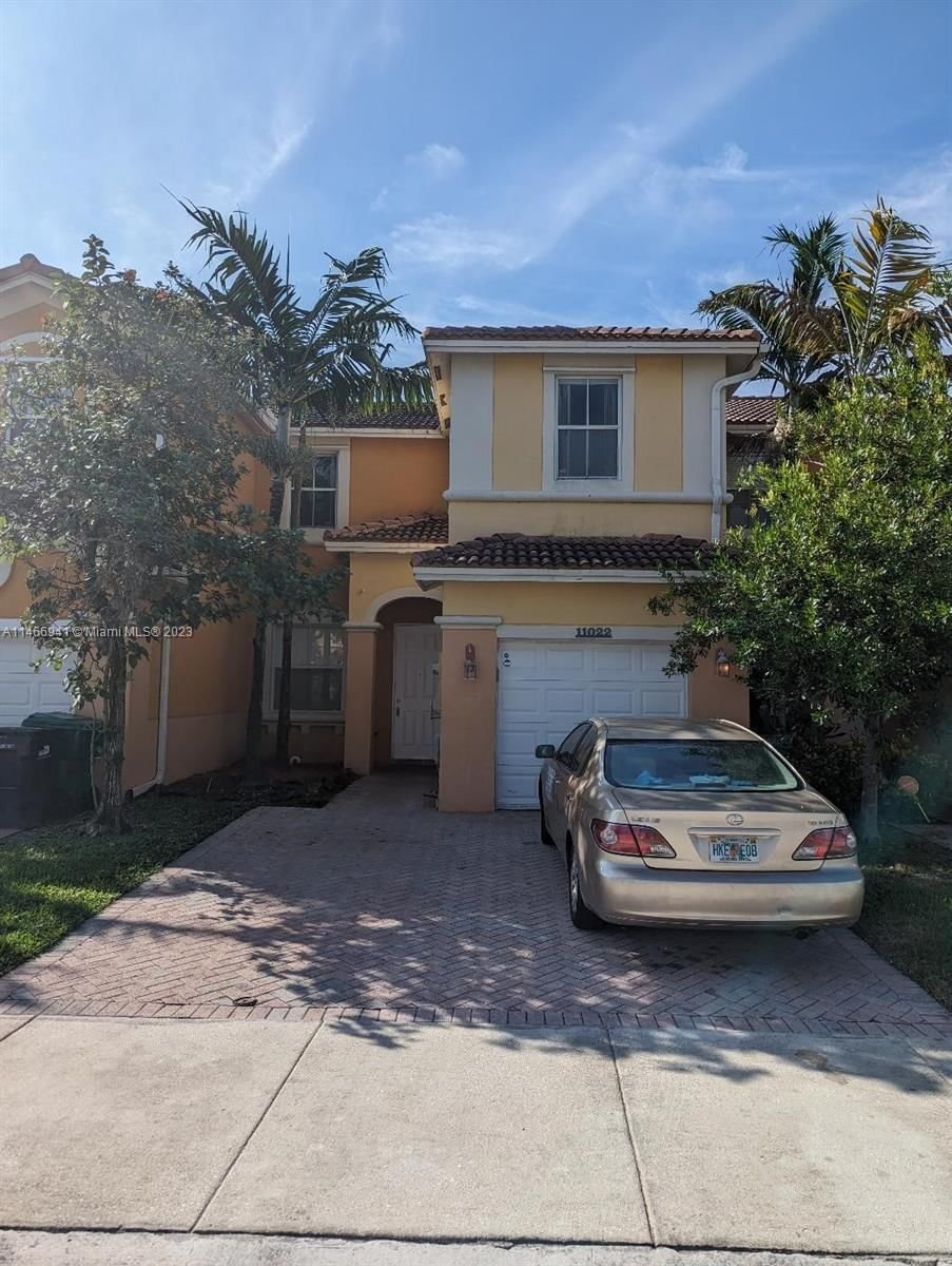 Real estate property located at 11022 246th St, Miami-Dade County, VILLAS DEL CAMPO SUB, Homestead, FL