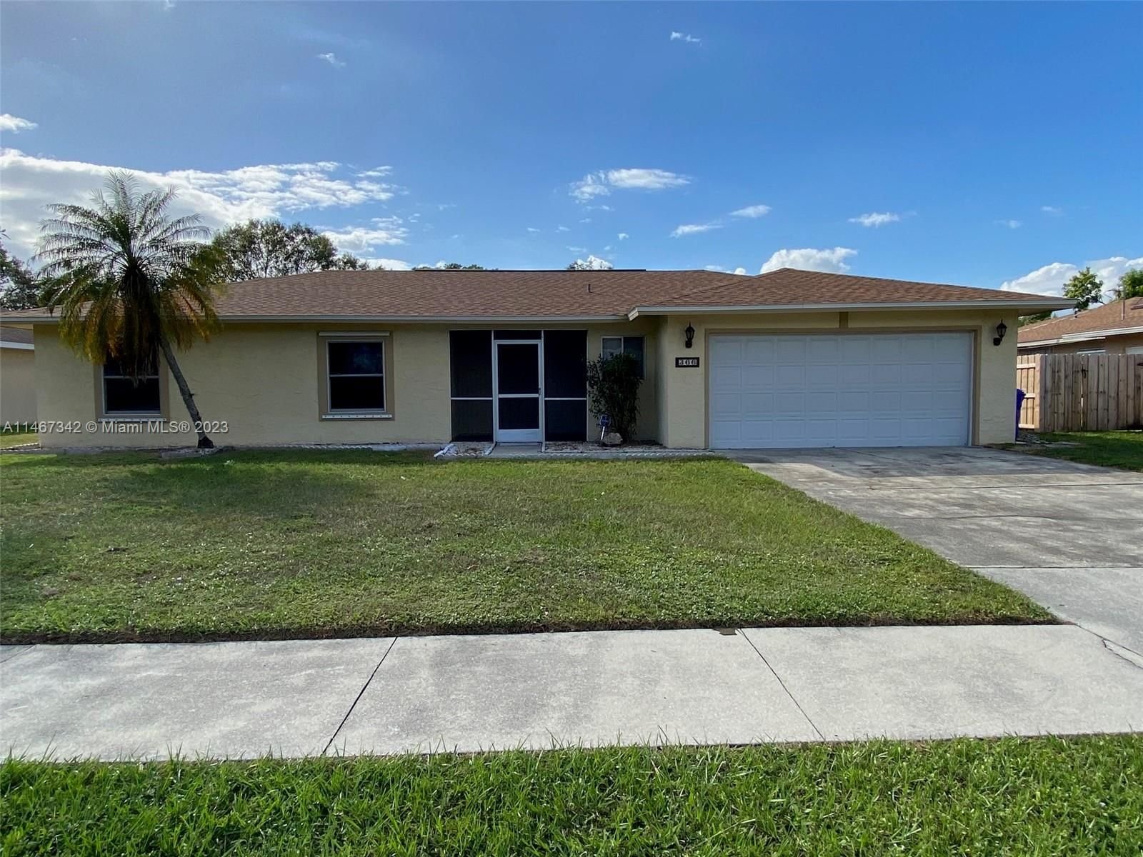 Real estate property located at 366 Melody Ct, Lee County, Meadows manors, Fort Myers, FL