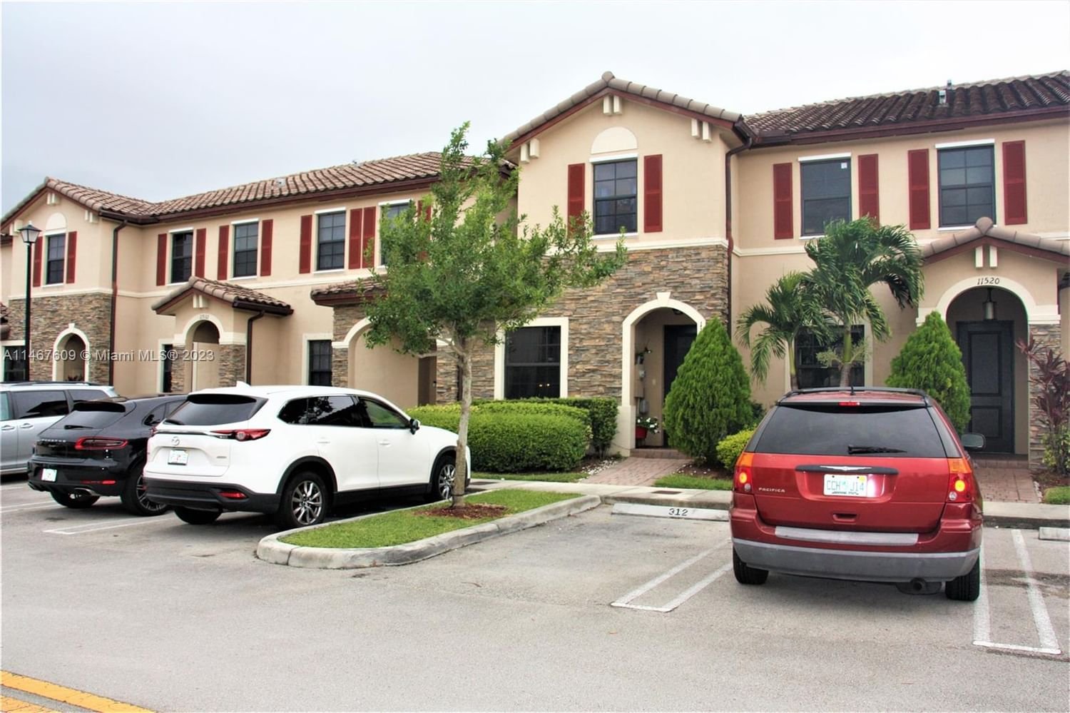 Real estate property located at 11524 151st Ave #11524, Miami-Dade County, GARDEN ESTATES AT THE HAM, Miami, FL