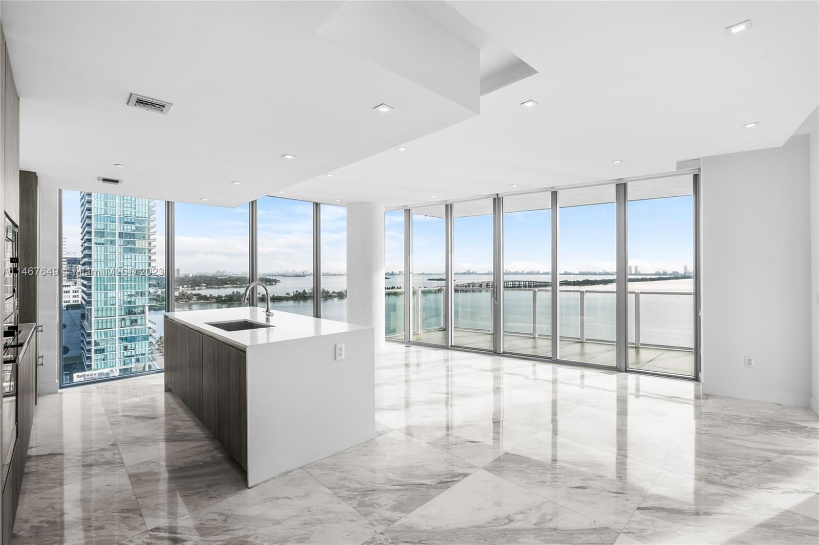 Real estate property located at 2900 7th Ave #1402, Miami-Dade, BISCAYNE BEACH CONDO, Miami, FL