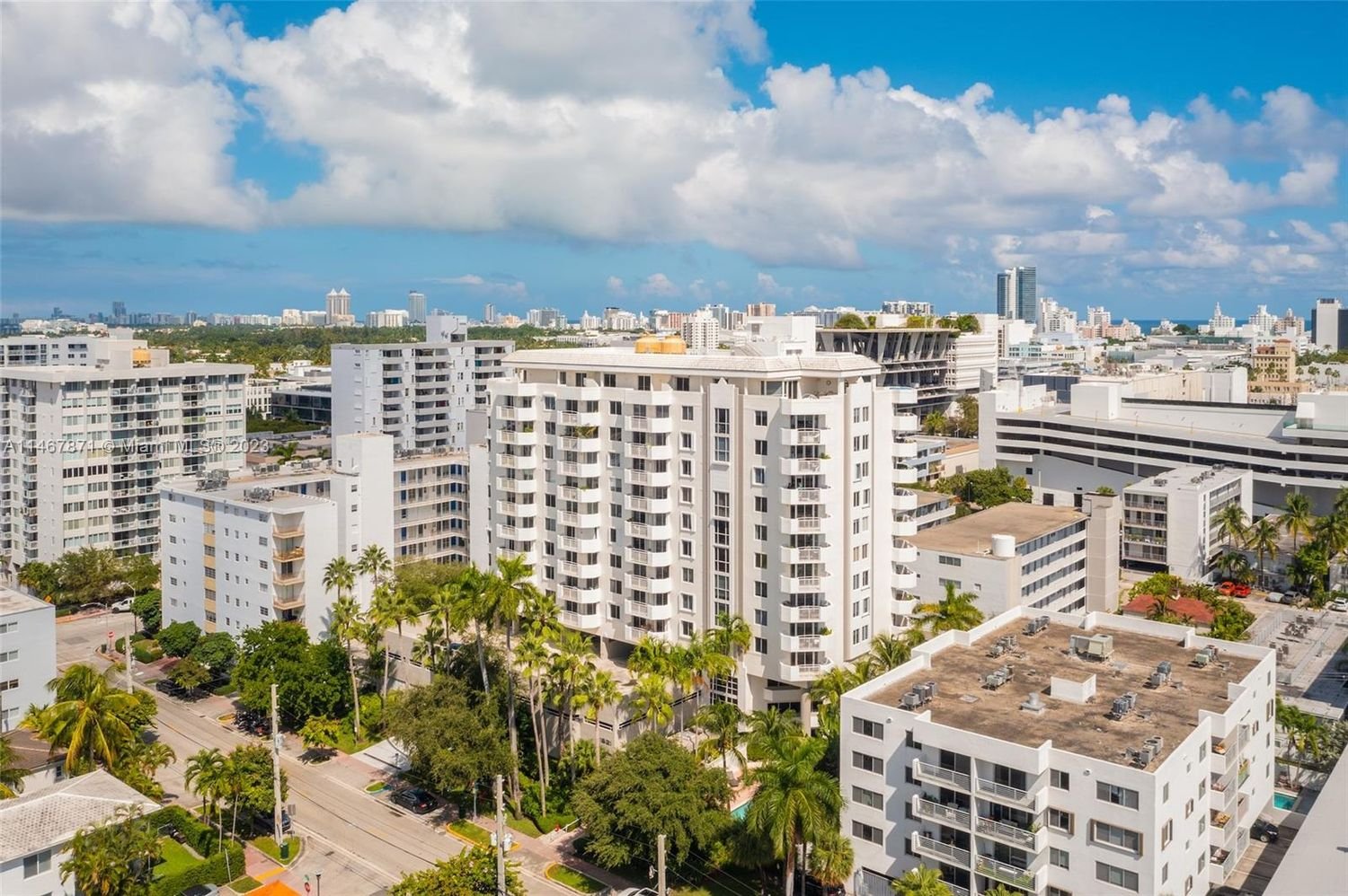 Real estate property located at 1621 Bay Rd #401, Miami-Dade County, BAYVIEW PLAZA CONDO, Miami Beach, FL