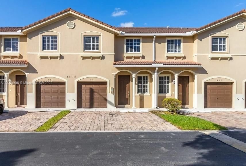Real estate property located at 21115 14th Pl #131, Miami-Dade County, MAJORCA ISLES III CONDO, Miami Gardens, FL
