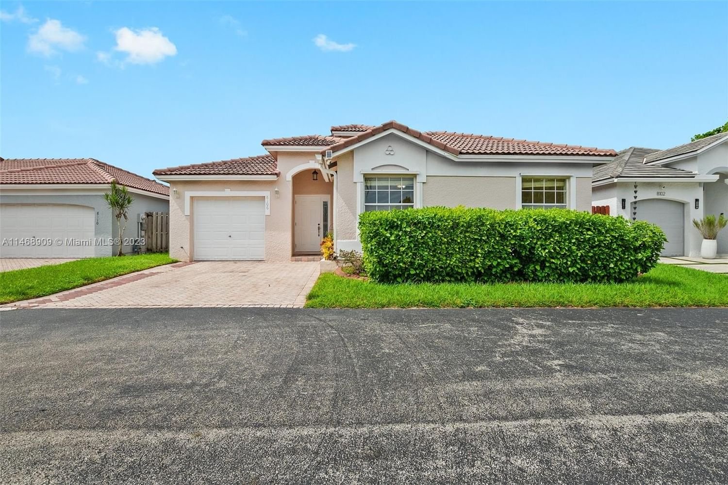 Real estate property located at 8106 158th Ave, Miami-Dade County, Miami, FL