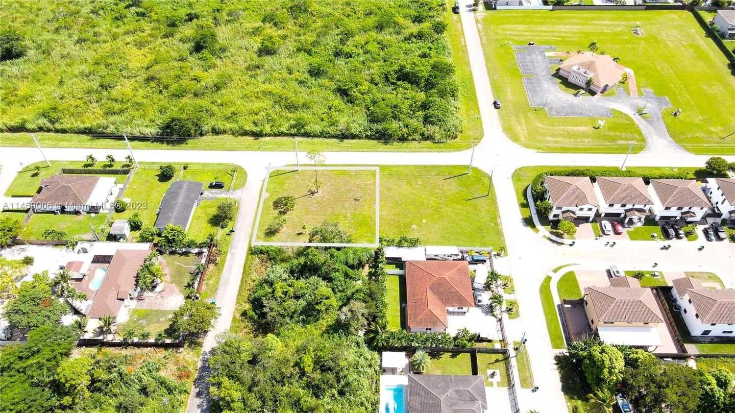 Real estate property located at 30-69-13-003-1000, Miami-Dade County, Miami, FL