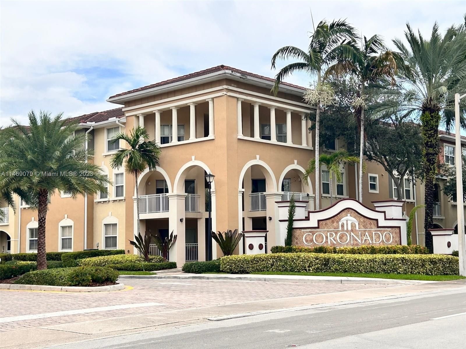 Real estate property located at 10885 89th Ter #203, Miami-Dade County, CORONADO AT DORAL II COND, Doral, FL