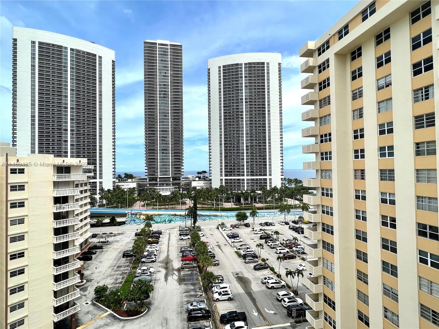 Real estate property located at 1817 Ocean Dr PH25, Broward County, Hallandale Beach, FL