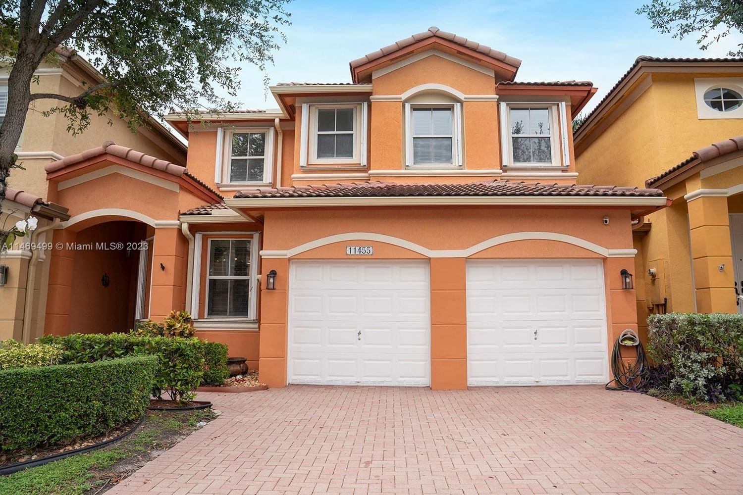 Real estate property located at 11455 83rd Way, Miami-Dade County, ISLANDS AT DORAL NORTHWES, Doral, FL