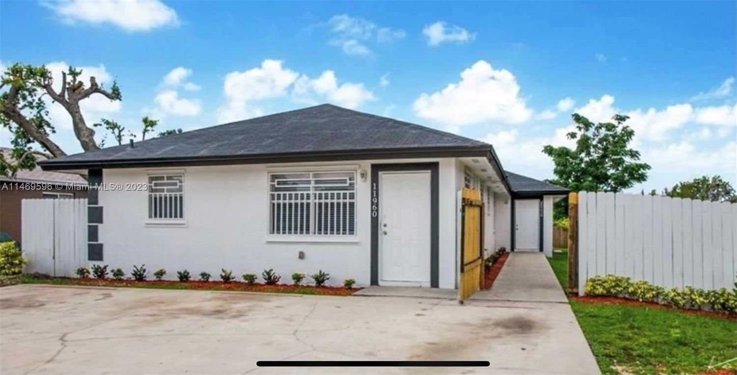 Real estate property located at 11960 212th St, Miami-Dade County, SYMMES-SHARMAN TRACT, Miami, FL