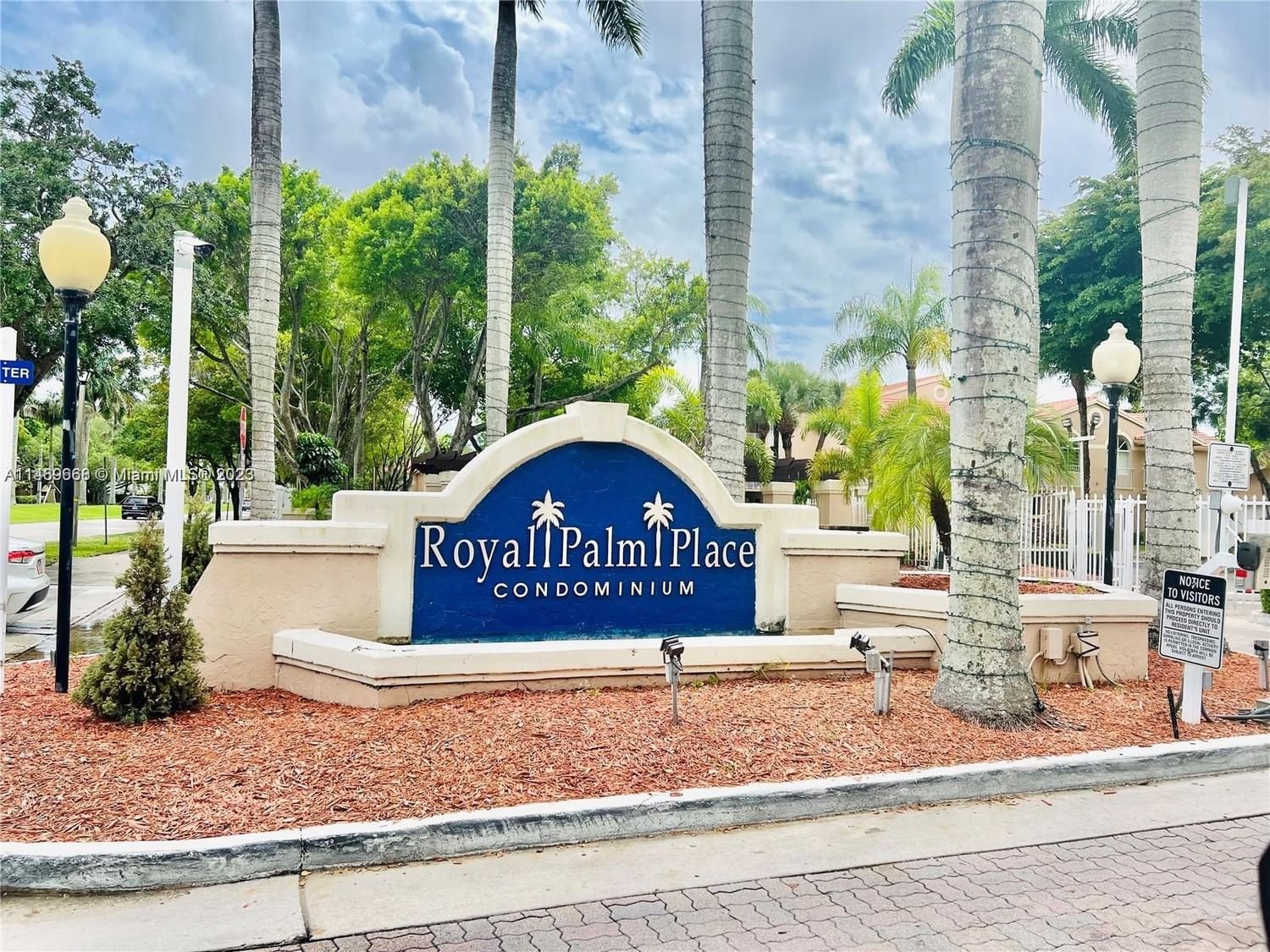 Real estate property located at 15821 104th Ter #306, Miami-Dade County, ROYAL PALM PLACE, Miami, FL