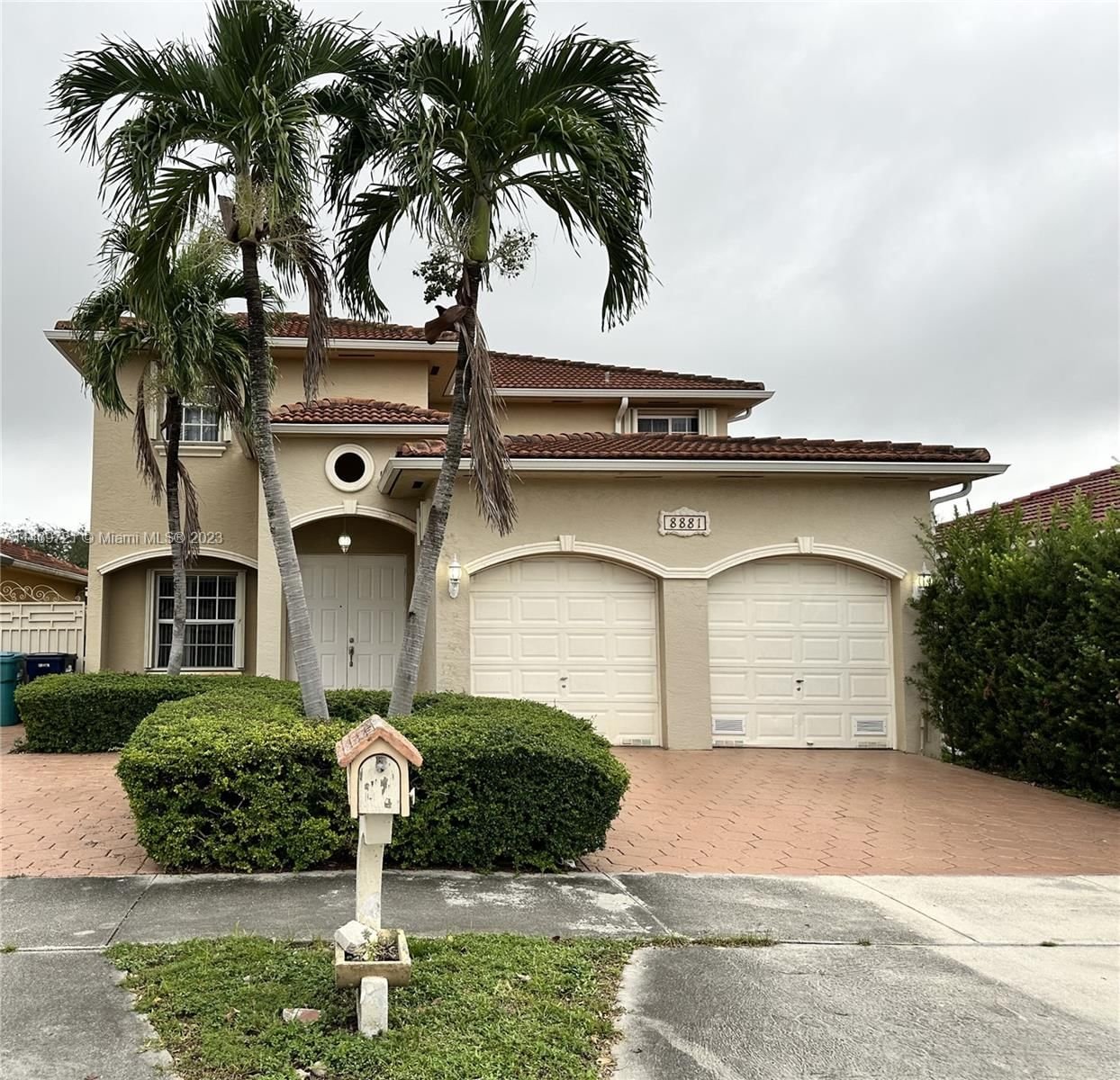 Real estate property located at 8881 148th Ter, Miami-Dade County, WEST LAKES GARDENS 1ST AD, Miami Lakes, FL