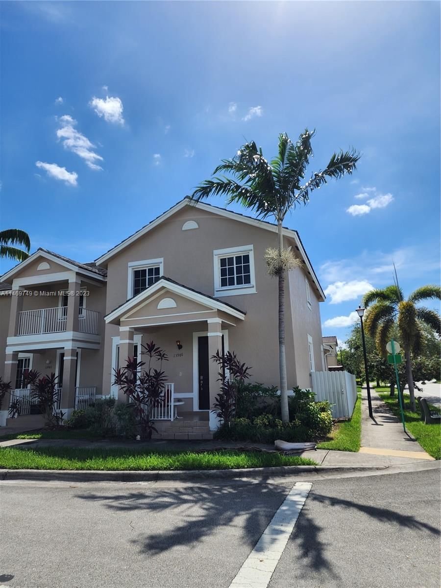 Real estate property located at 13986 276th St, Miami-Dade County, MANDARIN LAKES, Homestead, FL