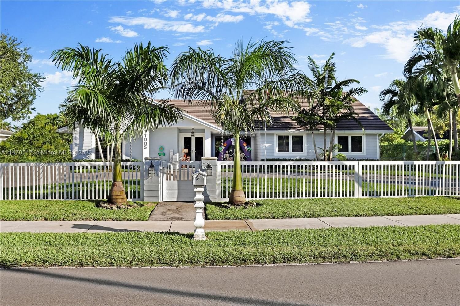 Real estate property located at 11005 95th St, Miami-Dade County, None, Miami, FL