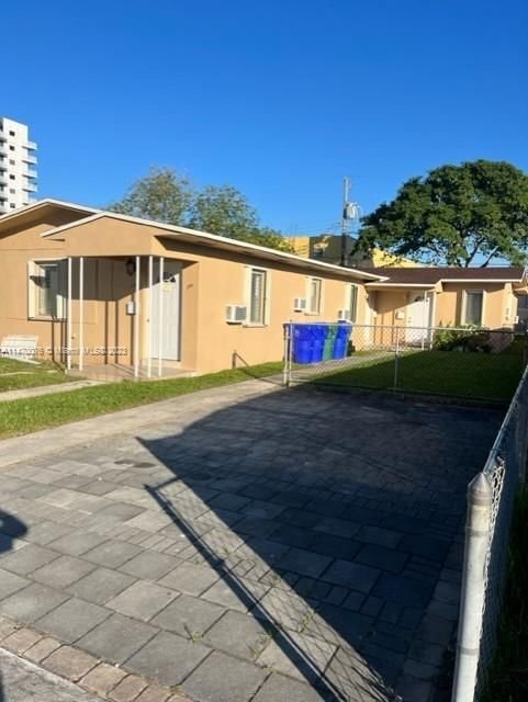 Real estate property located at 1711 6th St, Miami-Dade County, ROGERS ADDN, Miami, FL