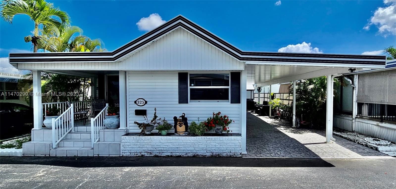 Real estate property located at 325 Lone Pine Ln, Broward County, Hallandale Beach, FL