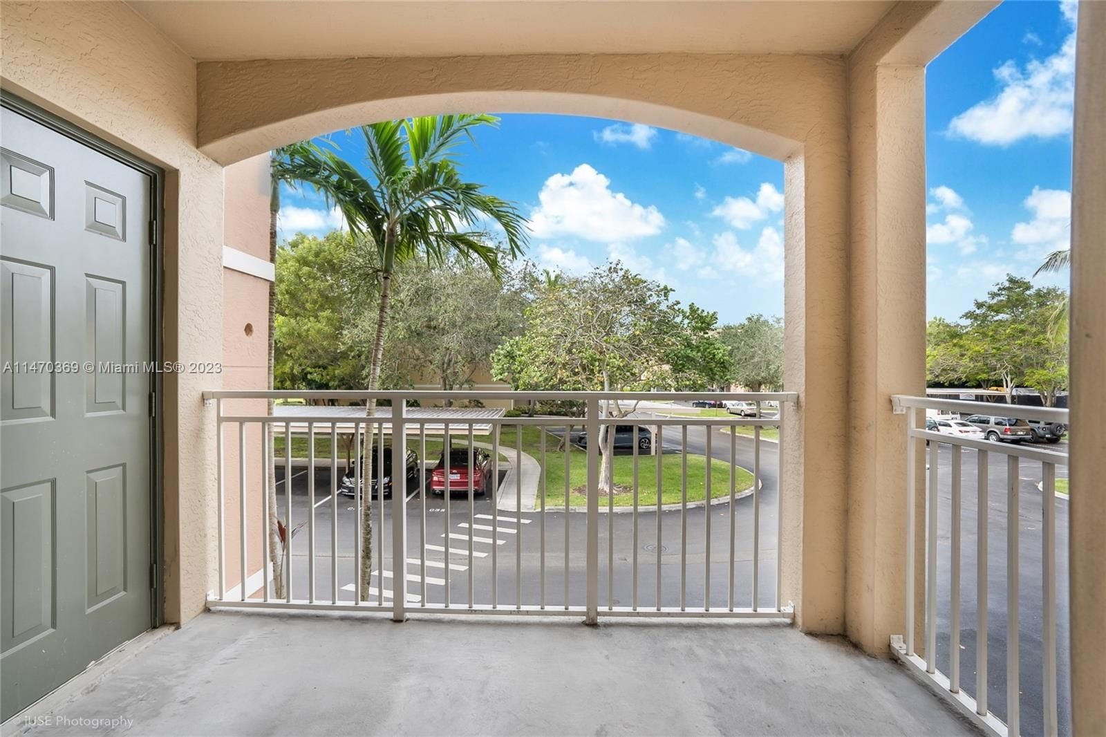 Real estate property located at 6370 Emerald Dunes Dr #201, Palm Beach County, VILLAS AT EMERALD DUNES C, West Palm Beach, FL