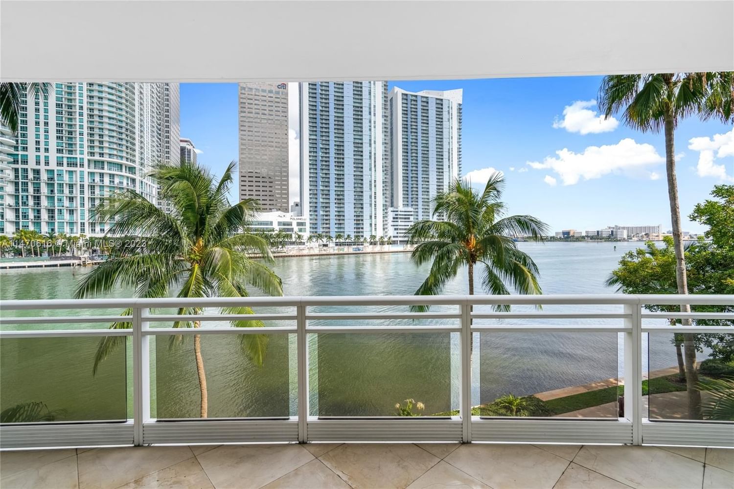 Real estate property located at 901 Brickell Key Blvd #307, Miami-Dade County, CARBONELL CONDO, Miami, FL