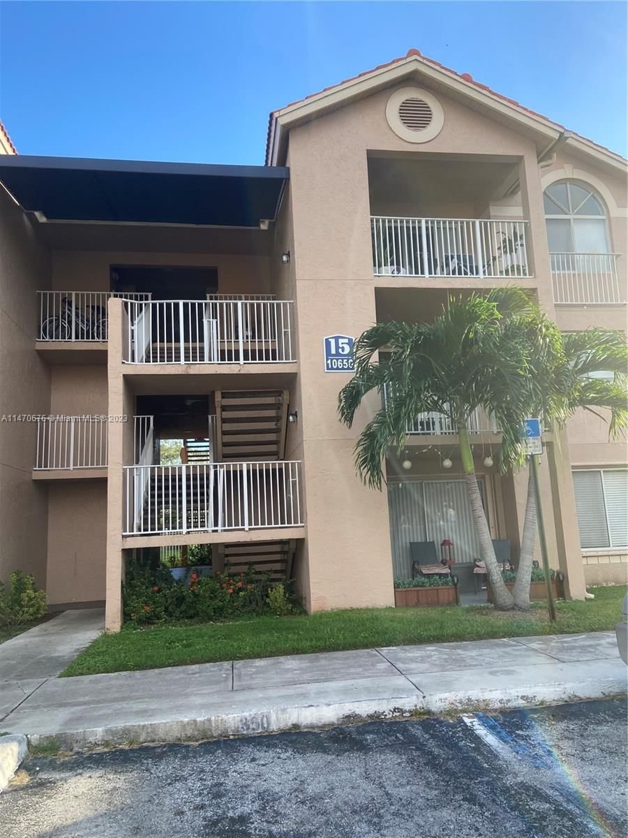 Real estate property located at 10650 157th Ct #106, Miami-Dade County, Miami, FL