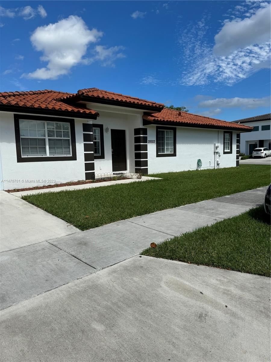 Real estate property located at 20022 122nd Ct, Miami-Dade County, SABRINA TWINHOMES SUB, Miami, FL