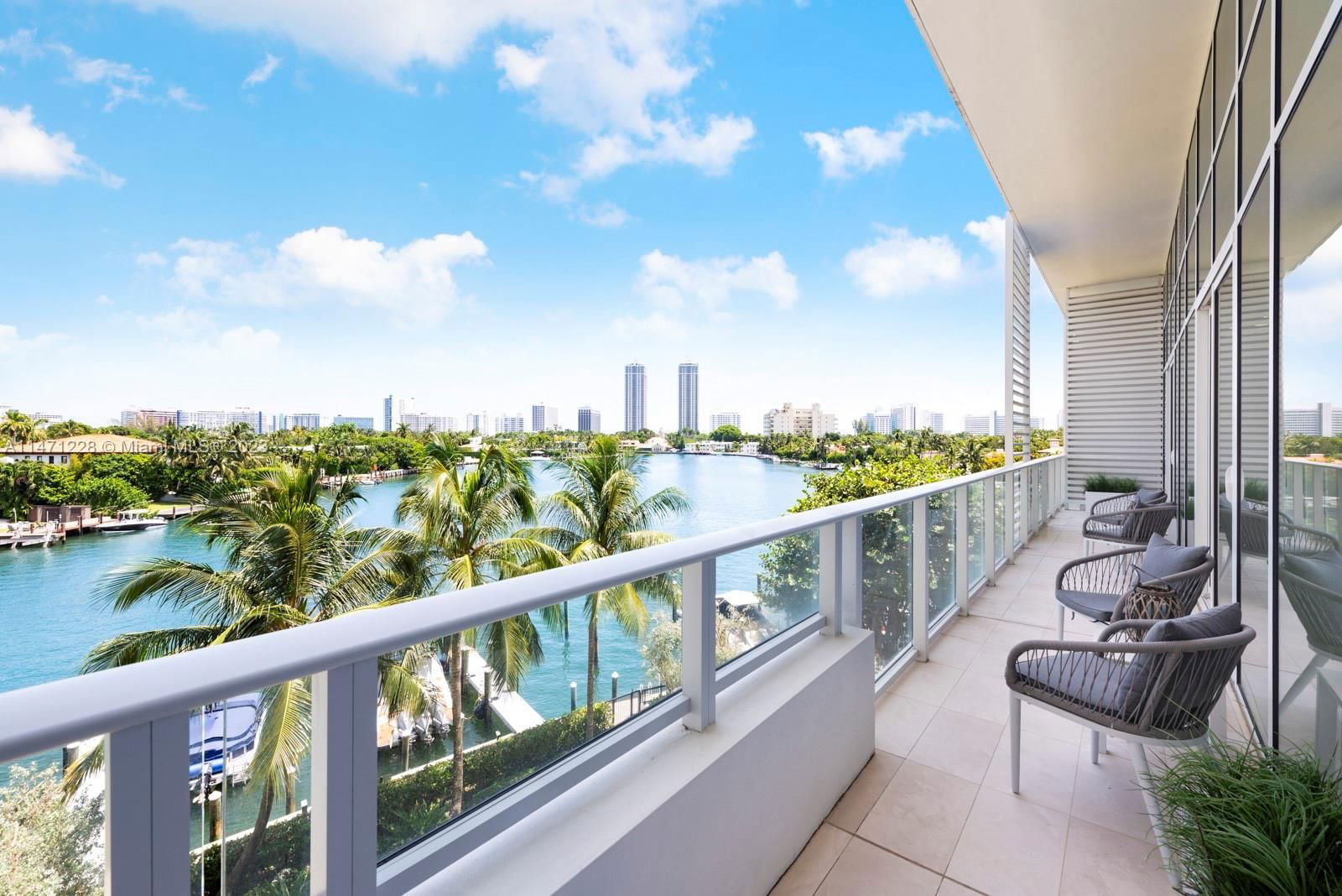 Real estate property located at 4701 Meridian Ave #303, Miami-Dade County, 4701 NORTH MERIDIAN CONDO, Miami Beach, FL