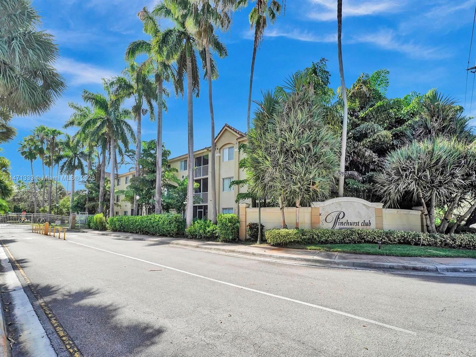 Real estate property located at 450 Park Rd #5-210, Broward County, Hollywood, FL