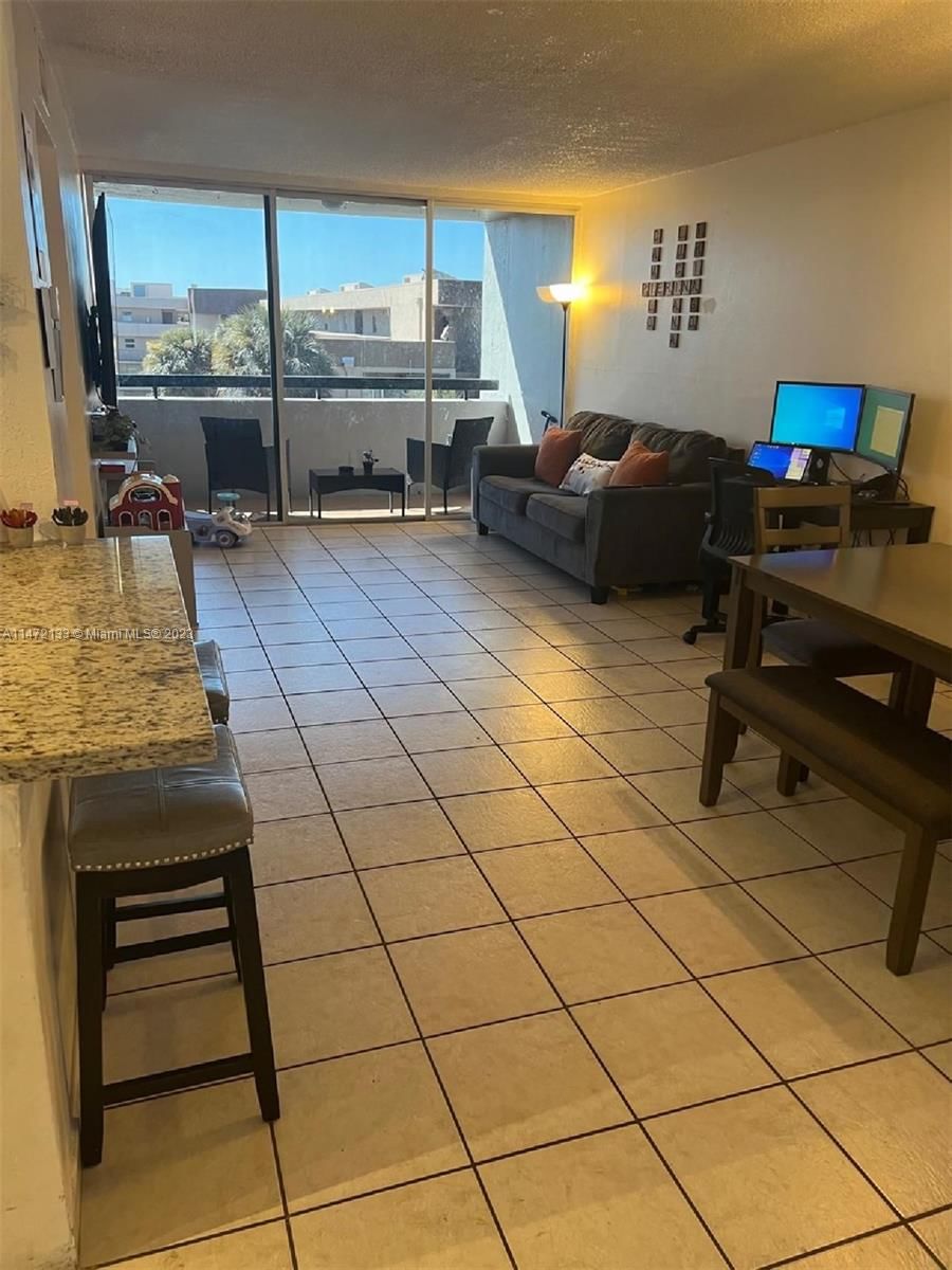 Real estate property located at 802 87th Ave #418, Miami-Dade County, Miami, FL