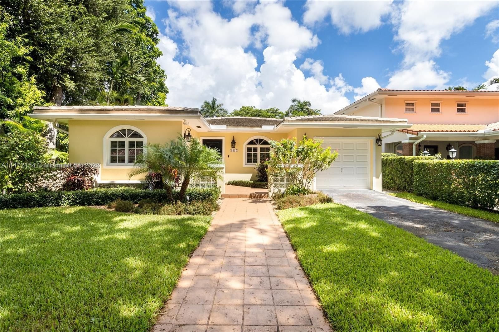 Real estate property located at 1517 Saragossa Ave, Miami-Dade County, CORAL GABLE COUNTRY CLUB, Coral Gables, FL