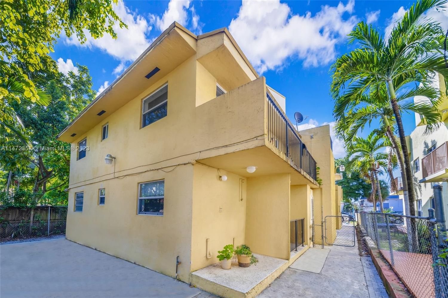 Real estate property located at 1137 2nd St, Miami-Dade County, Miami, FL