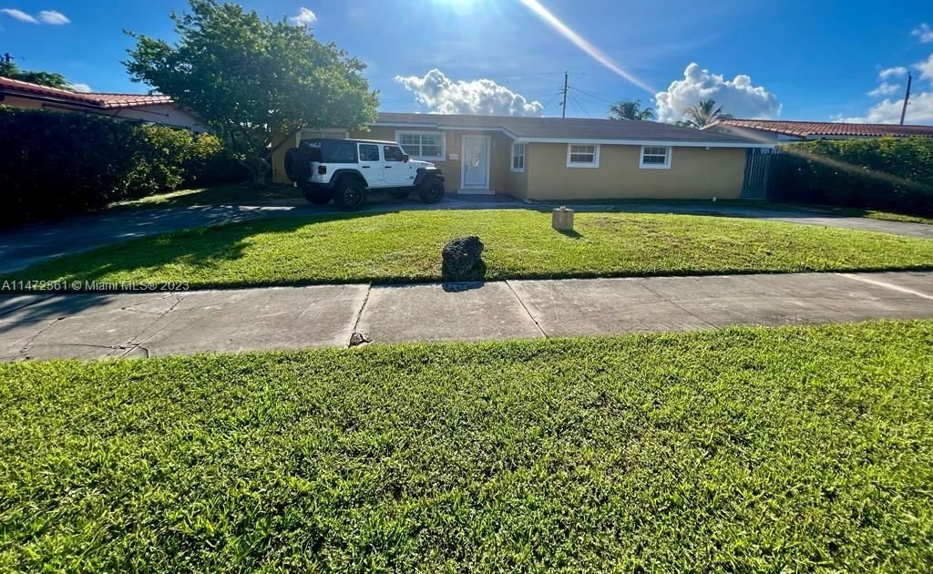 Real estate property located at 5470 4th Ln, Miami-Dade County, PALM SPRINGS 5TH ADDN SEC, Hialeah, FL