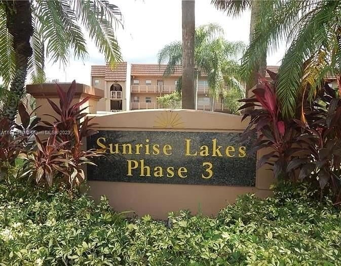 Real estate property located at 9021 Sunrise Lakes Blvd #202, Broward County, SUNRISE LAKES 89 CONDO, Sunrise, FL