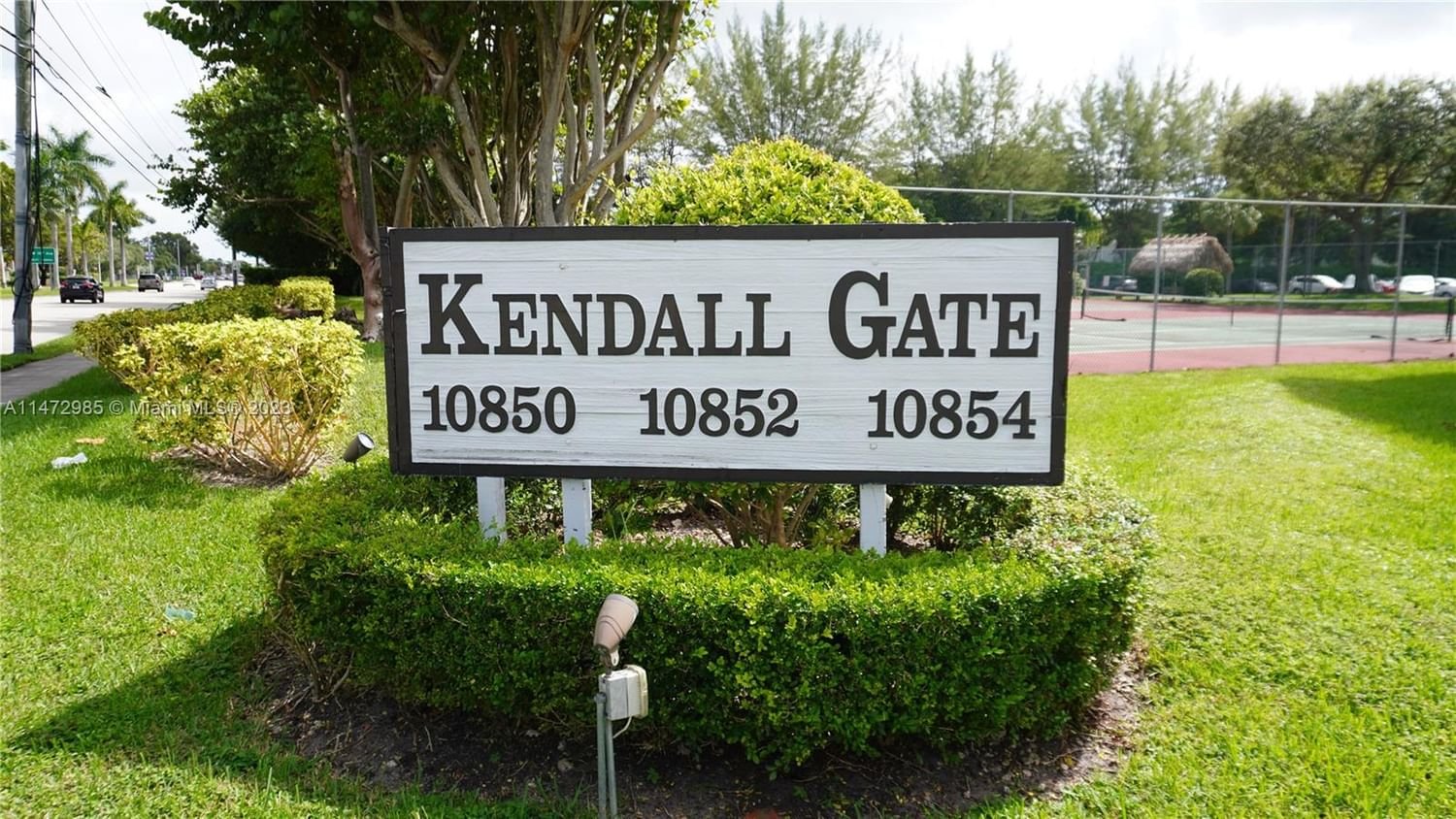 Real estate property located at 10854 Kendall Dr #404, Miami-Dade County, KENDALL GATE CONDO, Miami, FL