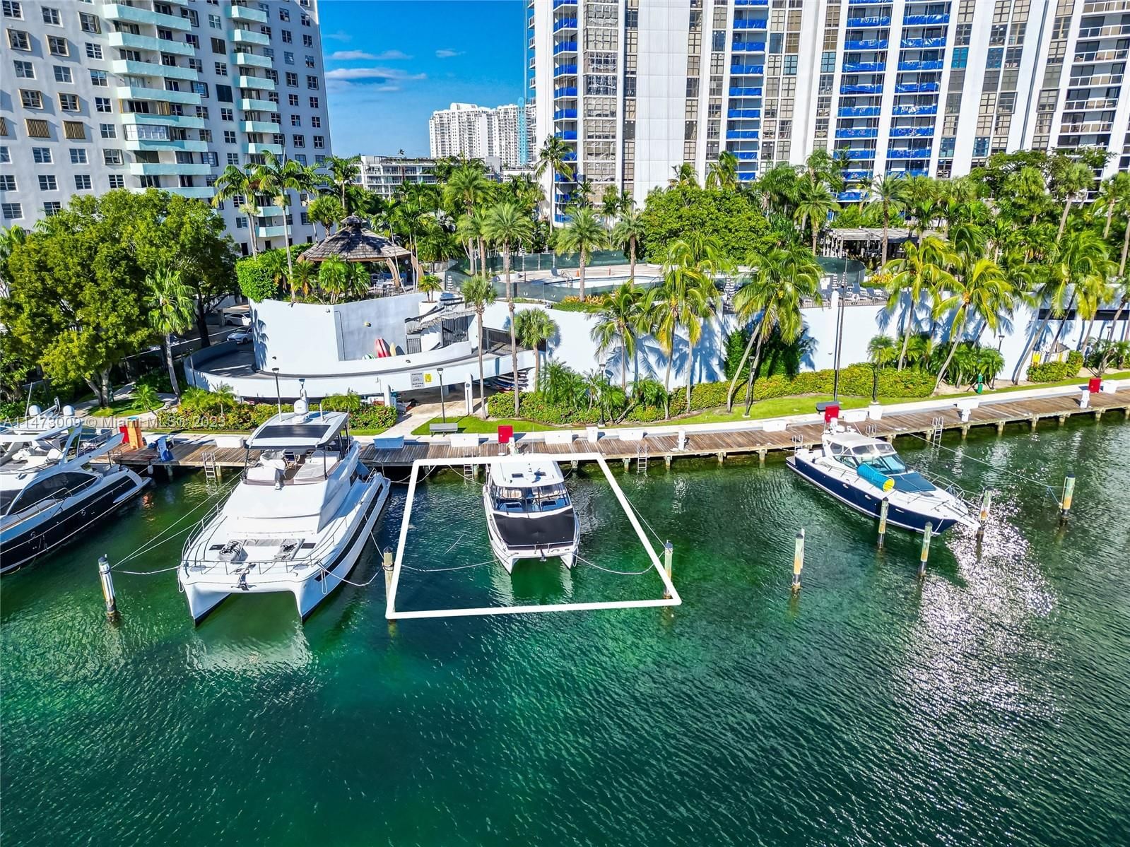 Real estate property located at 9 Island Ave #1909, Miami-Dade County, NINE ISLAND AVENUE CONDO, Miami Beach, FL