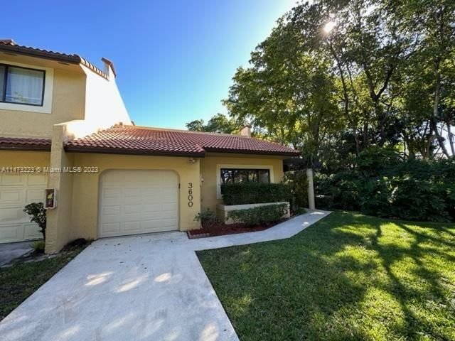 Real estate property located at 3600 Alcantara Ave N-63B, Miami-Dade County, Doral, FL